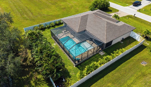 Seaside Villa Dania – Perfect for families with children, close to matlacha.