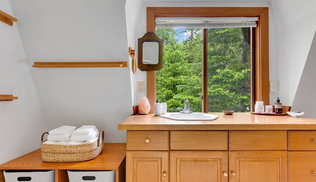 Secluded North Cascades Retreat | Private Trail + Fire Pit in Marblemount
