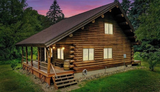 Secluded | Sauna, Fire Pit & 20 Acres of Trails in Evart