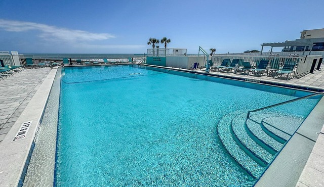 Serene Beachside 1BR | Steps to Beach + Pool & BBQ in Ormond Beach