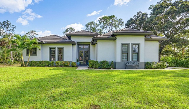 Serene Naples Home by Golf & Beaches in Naples