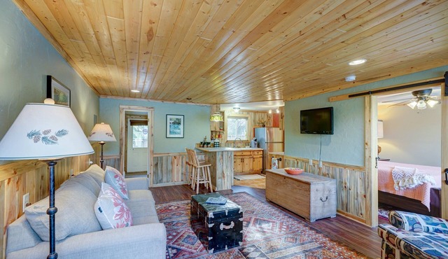 Serene River Place Retreat Unit 2, 1-bedroom condo nestled along the river in Howard, CO. in Howard