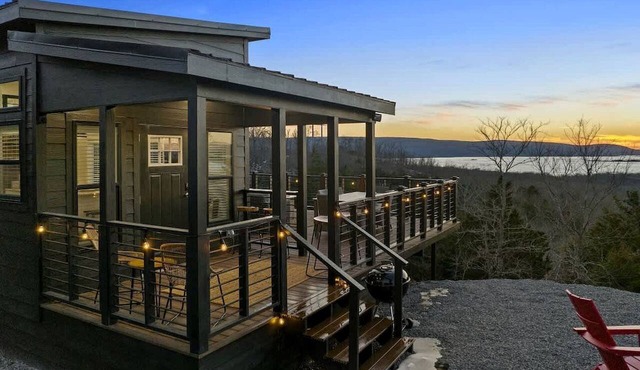 Serene Tiny Home Retreat with Sunrise Lake & Mountain Views in Pushmataha County, Oklahoma in Pushmataha County