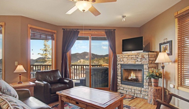 Sheep Mountain 20B - 2 Br Condo with Private Hot Tub - Lake/Mountain Views!