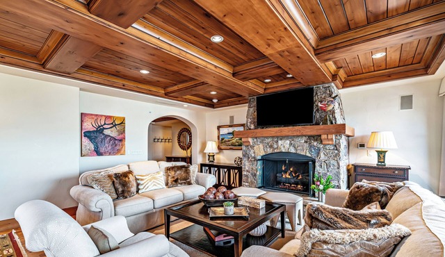 Ski-In/Out Penthouse | 10th Floor Ritz-Carlton Bachelor Gulch | By Cuvée