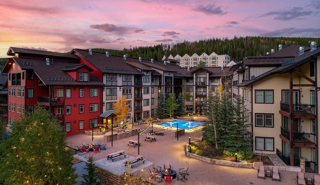 Ski In Out Village Condo 4375 I Huge Hot Tub I Views I Heated Garage I Discounted Attractions