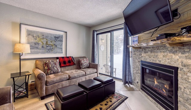 Ski in/Ski out 1st Floor Condo in Breckenridge