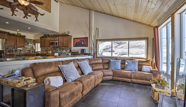 Ski, Soak & Explore! Granby Getaway w/Mtn Views in Granby