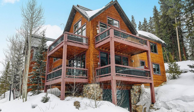 Slopeside Luxury Villa 2 / Hot Tub / Great Views / Best Price - $500 FREE Activities Daily