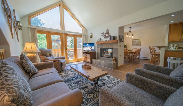 Snake River Retreat | Updated/Balcony/Summer Fun