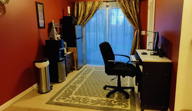 Spacious Basement with Private Walkout Entrance! Massage Chair, Desktop PC. in Omaha