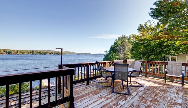 Spacious Lakefront Home on Beautiful Green Lake in Dedham