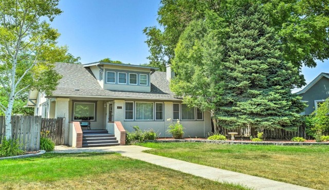 Spacious Ogallala Retreat w/Game Room & Fire Pit in Ogallala