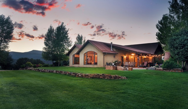 Stargazing Mountain Escape Near Carbondale | Starlight