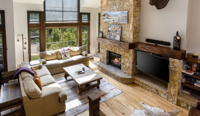 Steps From Slopes - Luxury Beaver Creek Townhome