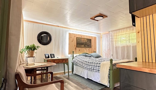 Studio Near Lake Michigan and Manistee River - Janix Escapes in Wellston