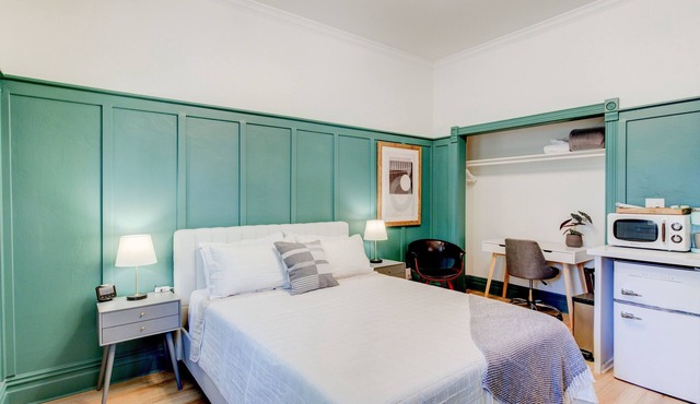Suite 6 | Historic Art City Inn