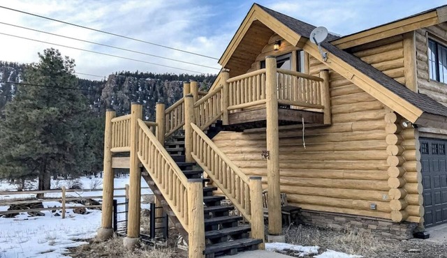 Sun-filled mountain studio with deck, fireplace, & views- near skiing & trails
