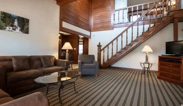 Sunburst Condominiums - 1 Bedroom Loft