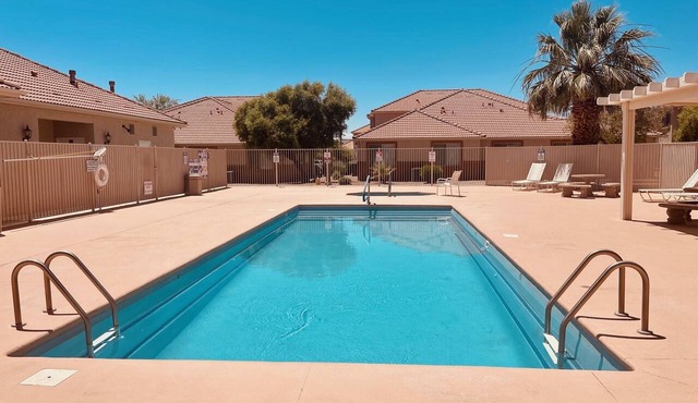 Sunny Sands by Mesquite Vacation Rentals with 2 Car Garage and $510 in free daily activities