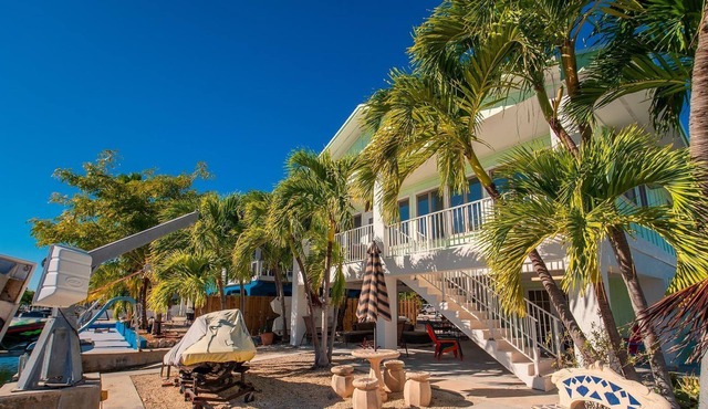 Sunshine 23: Dog-friendly, canalfront on Cudjoe Key in Summerland Key