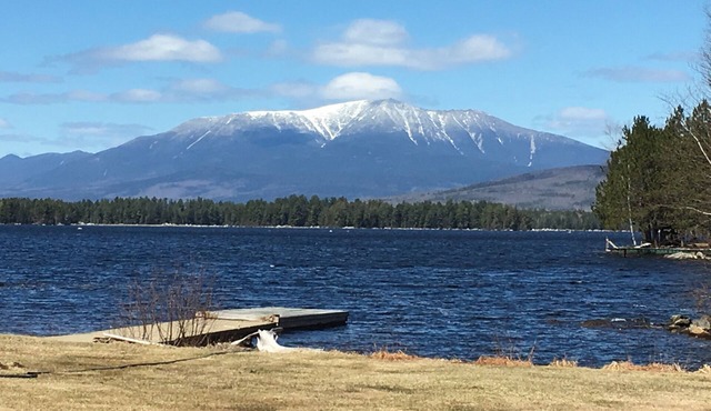 The BearsDen Lodge Mt Katahdin View/Lakefront in Millinocket