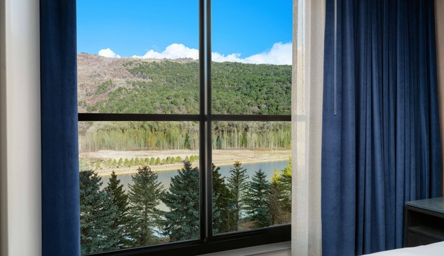 The Hoffmann Hotel Basalt Aspen, Tapestry Collection By Hilton