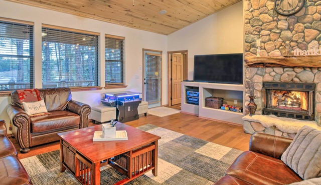 Torreon Cabin Escape - Relax, Recharge and Explore in Show Low
