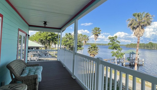 Trout Key Suwannee River front at the Gulf in Suwannee Town in Suwannee