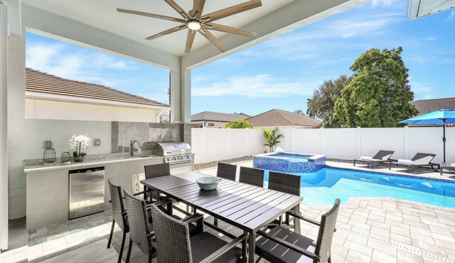 Twin Tides | 2 Side-by-Side Homes w/Pools + Spas in Naples