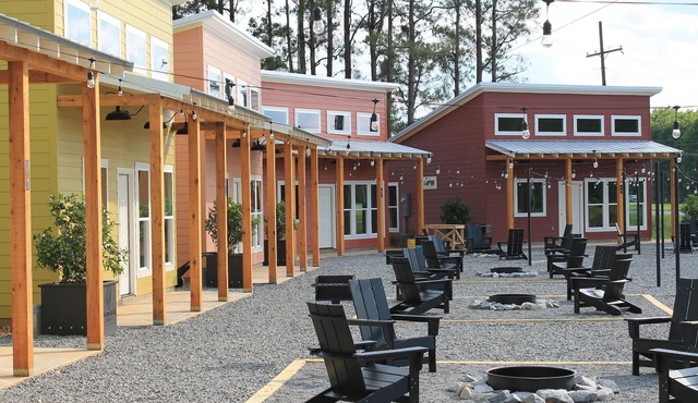 Unit 8 Willow Creek Cabins in Sterlington