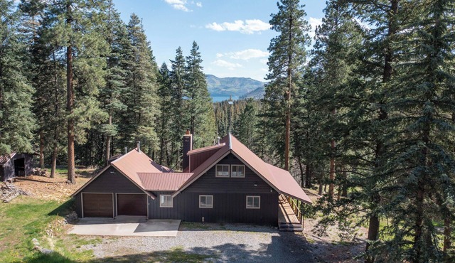 Unplug in the Forest! Pine Light Cabin near Vallecito Lake
