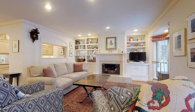 Vail Village Condo - Short Walk to Village Center