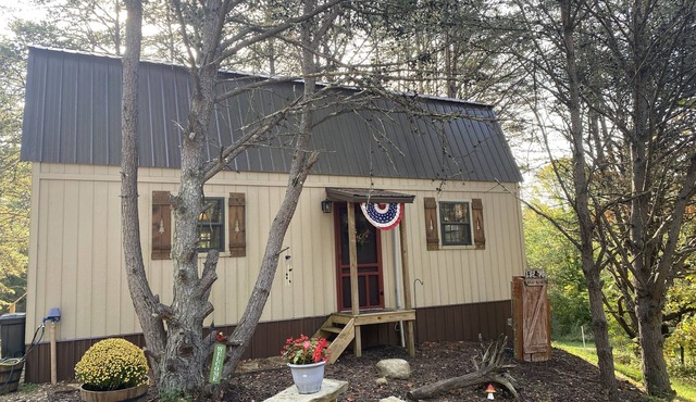 Waterfront Cabin Retreat in Corning