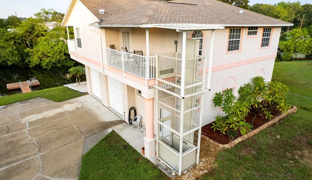 Waterfront home great for family gatherings or weekend getaways! Pet-friendly