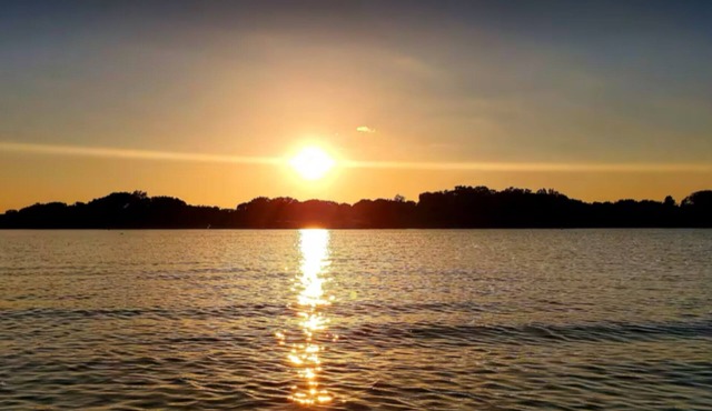 Waterfront Mobile Home w Private Dock on Lake Tawakoni in Wills Point