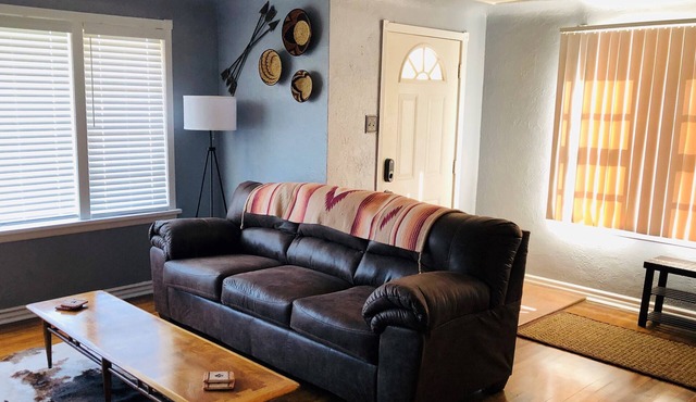 Western Slope Cozy Cottage - Home Away From Home