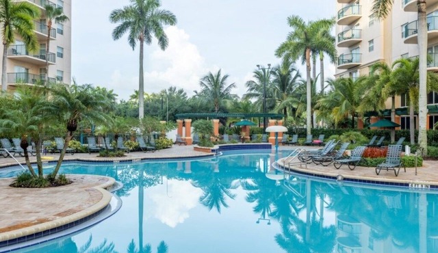Wyndham Palm-Aire - Luxurious 2 Bedroom Condo