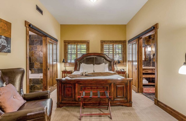 Downtown Jackson - 2 Bedroom Suite in Jackson