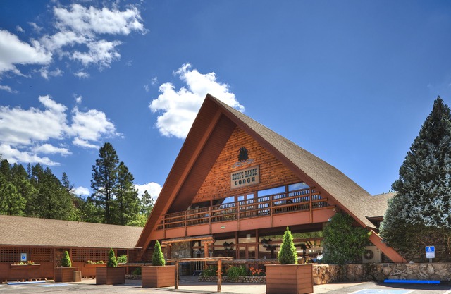 Kohl Ranch Lodge 