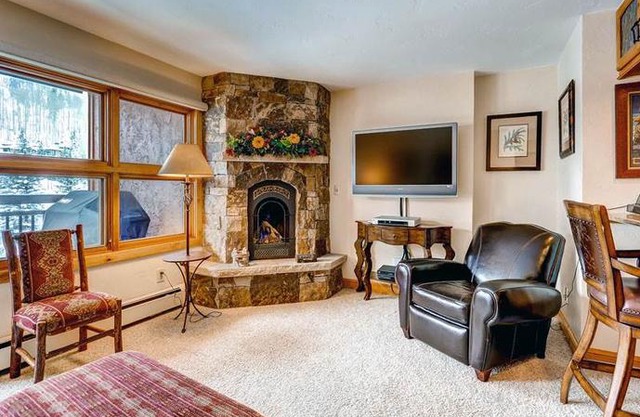 Lion Square Lodge