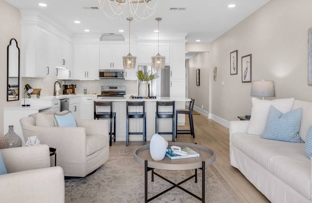 Luxurious Beach-Front Vacay w/Ocean Views + Free Attraction Tickets! in Santa Rosa Beach