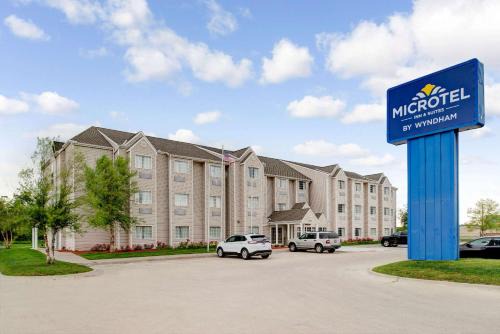 Microtel Inn 