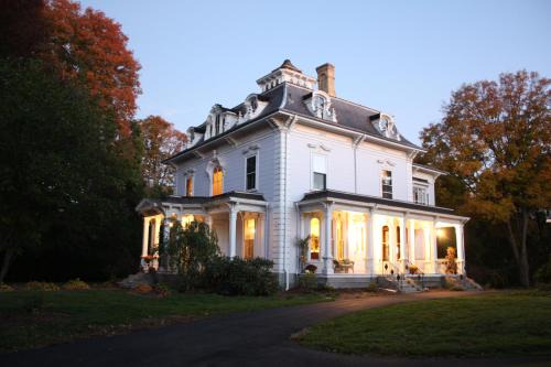 Proctor Mansion Inn 