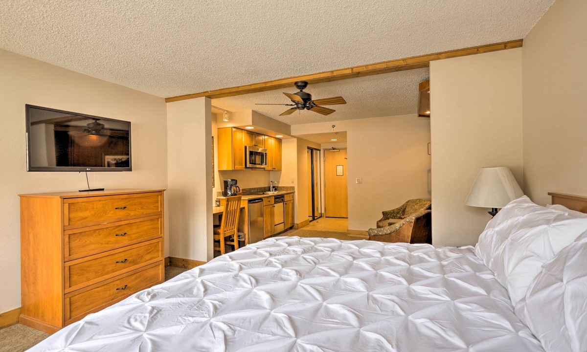 Crested Butte Apartment | Crested Butte Studio w/Community Hot Tub & Pool!
