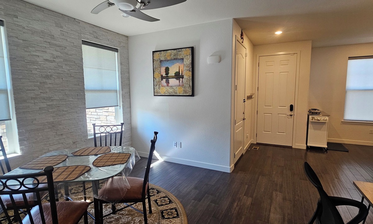 Parker Apartment | Cozy 1-bedroom with WiFi and AC in enchanting Aurora