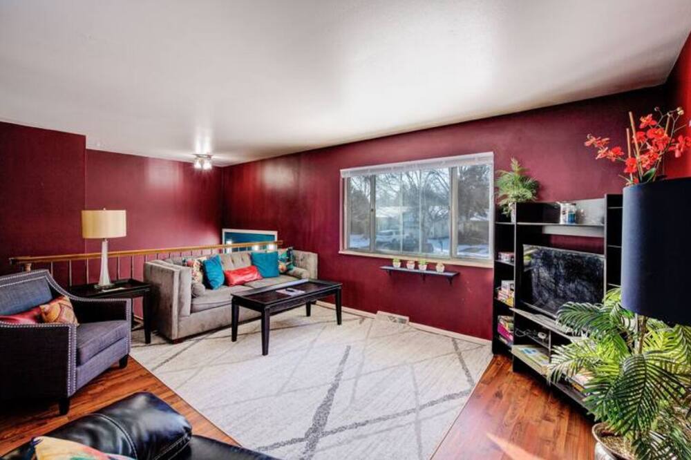 Avery Park House | Spacious 4BR Near CSU 5 mins to Old Town!