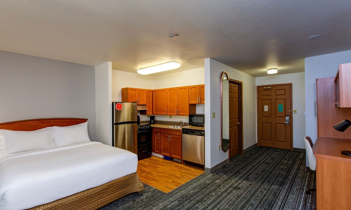 Northwest Colorado Springs Hotel | TownePlace Suites Colorado Springs Garden of the Gods