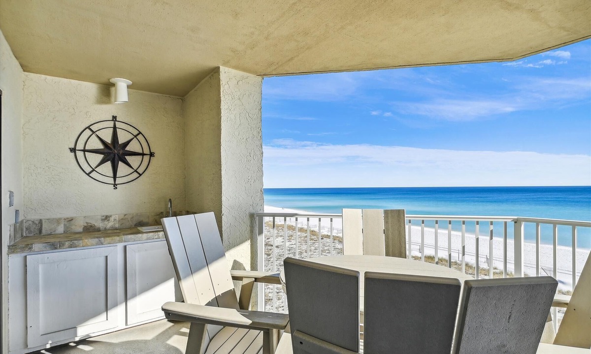 Holiday Isle Condo | Inlet Reef 301 is an absolutely stunning 3 BR - completely remodeled Gulf Front