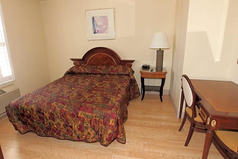 Photo of Bedroom in Price